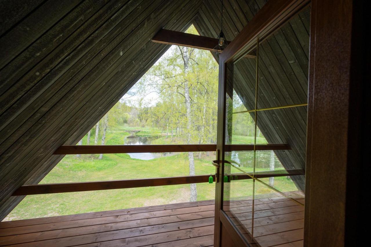 Brivdienu Maja Vejini Straupe Extérieur photo